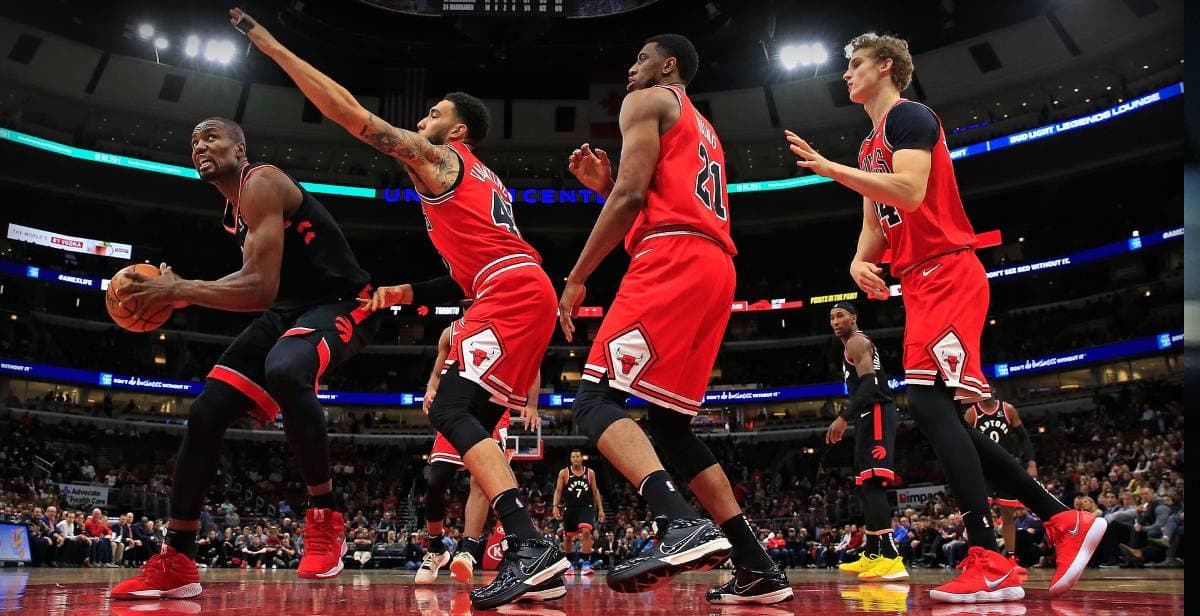 NBA suspende el partido Raptors-Bulls por COVID-19