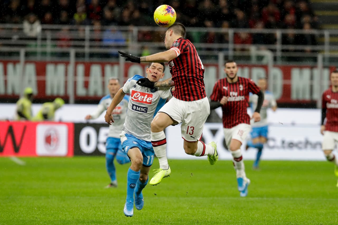 Con goles de Hirving Lozano al 24 y Giacomo Bonaventura al 29, el Milan y Napoli dividen puntos.