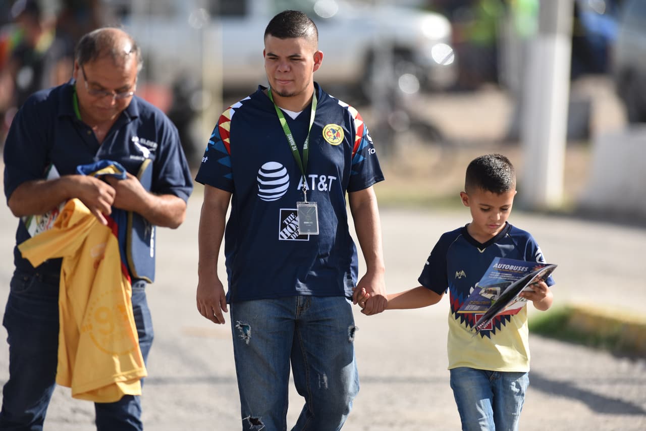 Los aficionados de ambas escuadras de dan cita en el Estadio Olímpico Benito Juárez para disfrutar de un ambiente sin igual.
