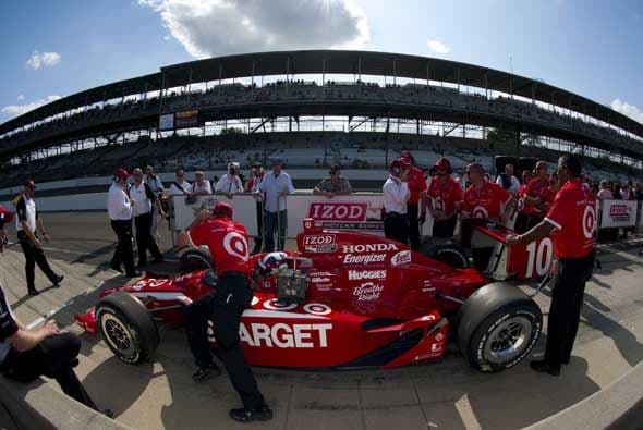 El equipo Target Chip Ganassi Racing Dallara Honda es uno de los grandes favoritos para llevarse la Indy 500 2010.