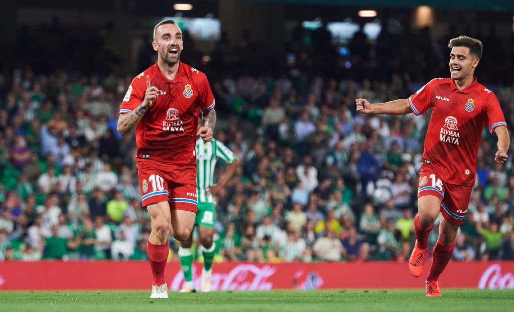 Corrían 37 minutos de partido cuando Sergi Darder le daba el 1-0 al Espanyol, acallando las voces en el Estadio Benito Villamarín.