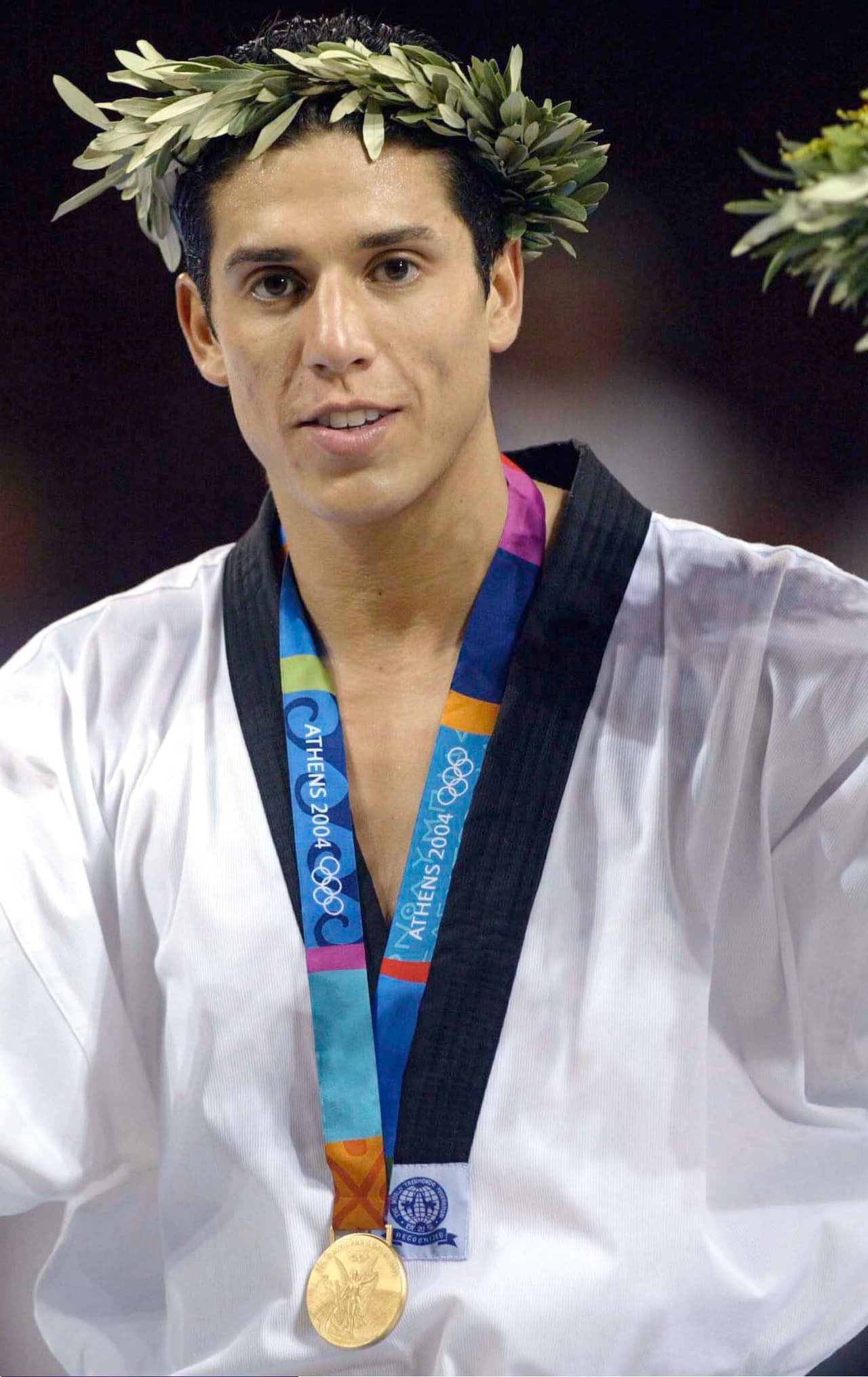 Steven López (Estados Unidos) - el taekwondista, de origen nicaragüense, logró medalla de oro en Atenas y Sídney. Sus logros están fundados en sus fe católica, de acuerdo a lo que siempre ha manifestado.