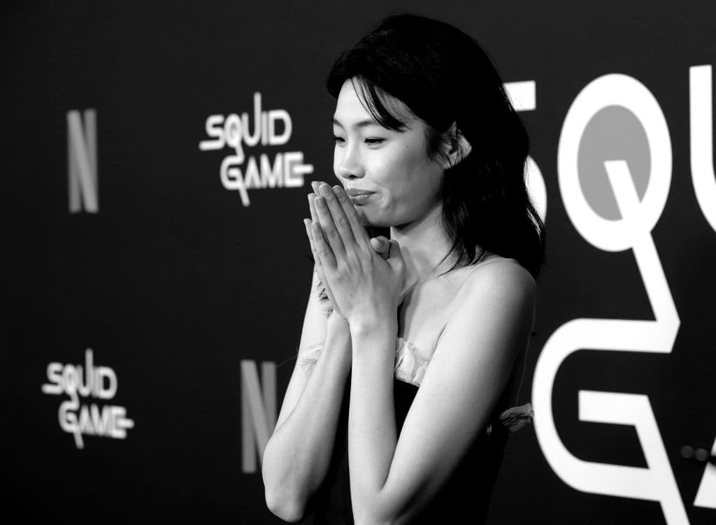 “Casi siento que no nos dejas otra opción”, dijo Hwang Dong-hyuk a los fans sobre su insistencia en la segunda temporada.
<br>