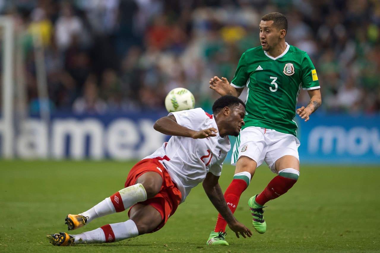 7 -Yasser Corona - Ingresó para la segunda mitad y sólo debió seguir la inercia del partido. Canadá no tuvo pegada y trató de evitar una goleada antes que ofender al Tri.