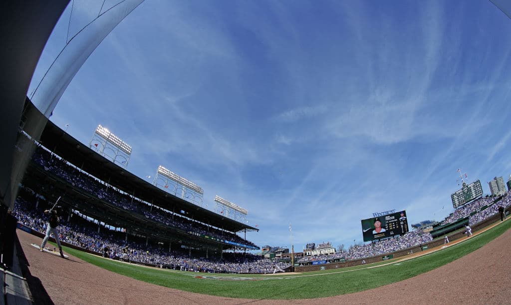 Era un día esplendoroso para abrir la temporada en casa para los Cubs y los habitantes de Chicago, quienes ya desean la llegada formal de la primevera tras un largo y crudo invierno.