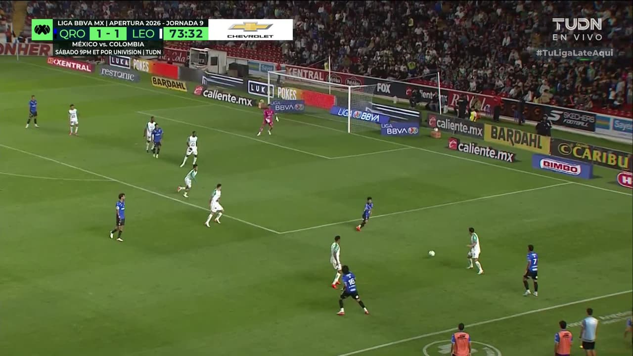 ¡TIRO ATAJADO! disparo por Diego Reyes.