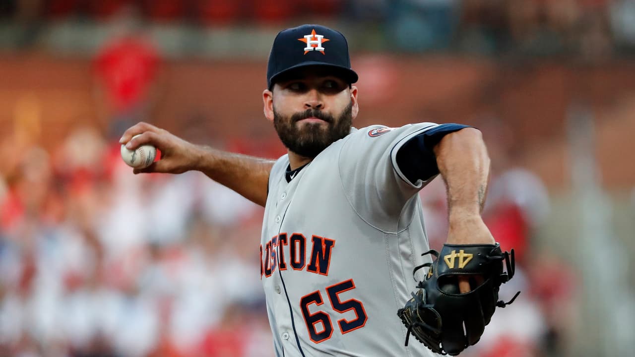 José Urquidy. El mexicano, de los Houston Astros, tiene 1.50 de efectividad, en cuatro presentaciones, dos fueron en aperturas en septiembre.