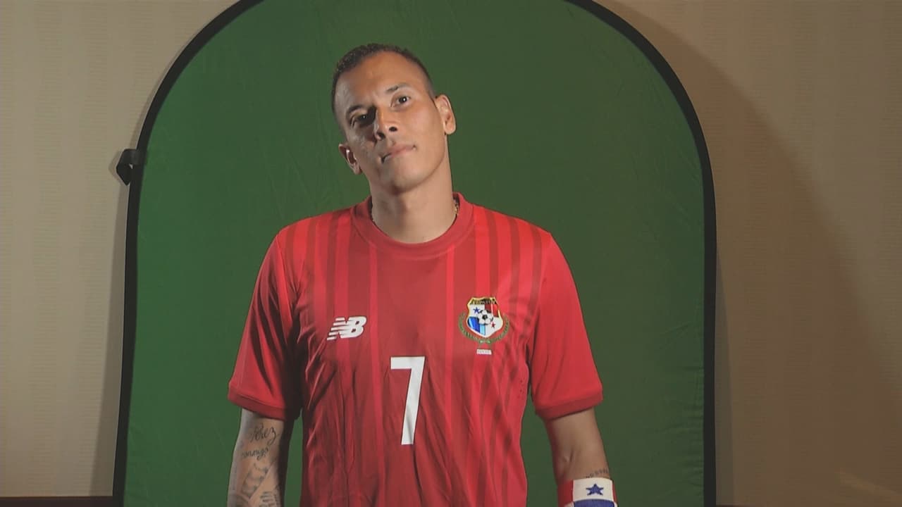 7 Blas Pérez: Con su experiencia quiso sacar lo mejor de sus compañeros, un líder dentro del campo, le faltó marcar, pero su sola presencia preocupaba a los hondureños. Calificación: 8.