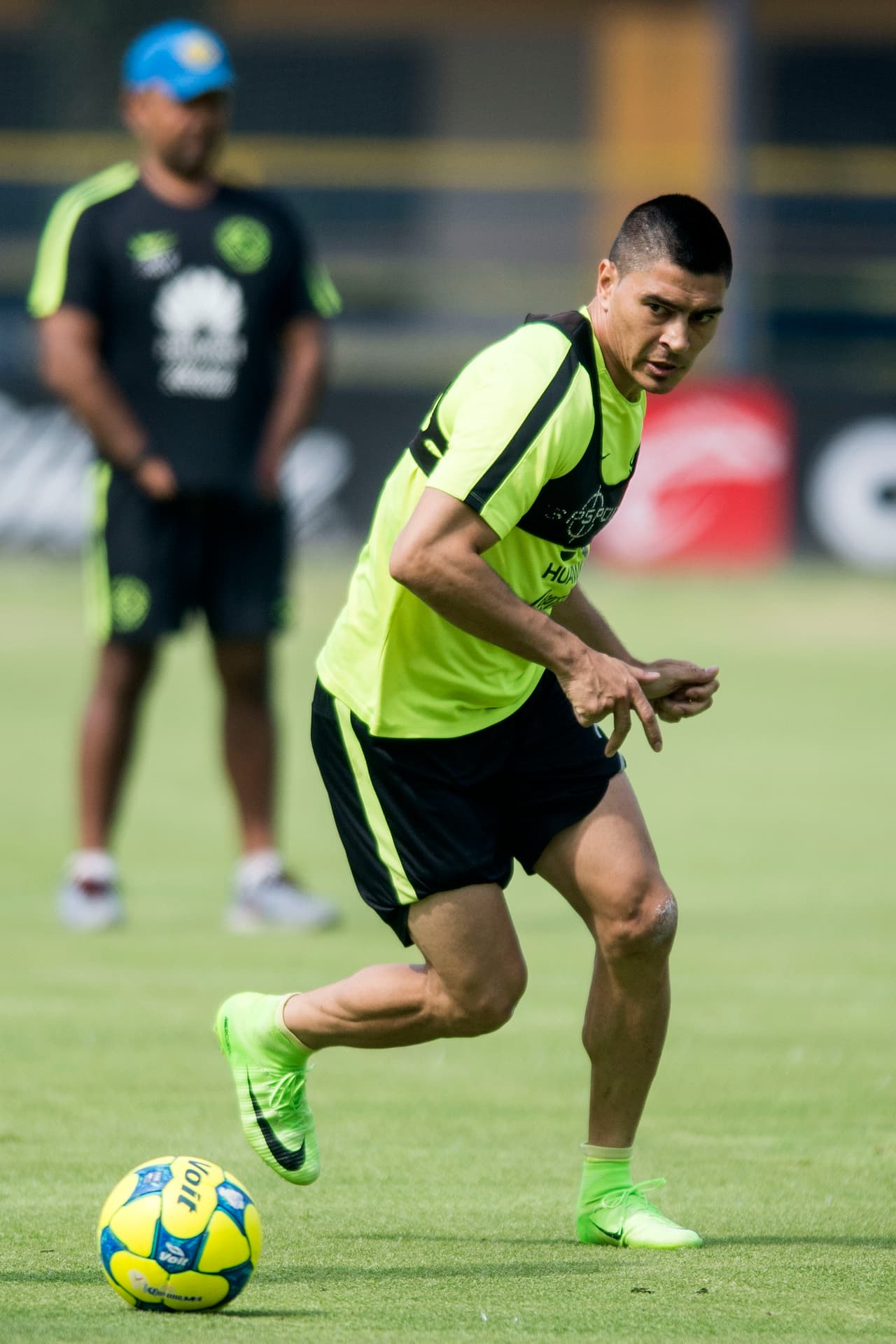 Baja: Paolo Göltz (Boca Juniors de Argentina).