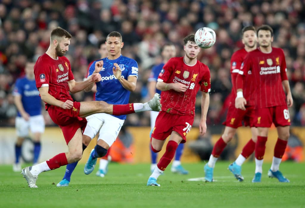 Con juveniles, los Reds se quedan con el 'Derbi de Merseyside' y siguen con vida en la FA Cup.