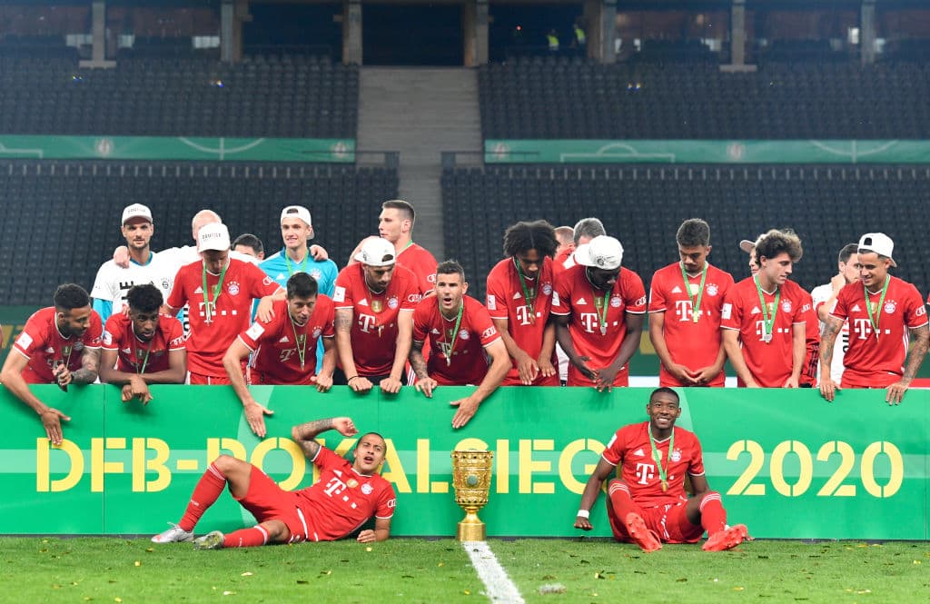 Los bávaros despacharon 4-2 a los de Leverkusen, consiguieron su vigésimo título de Copa y así festejaron su doblete en el futbol alemán.