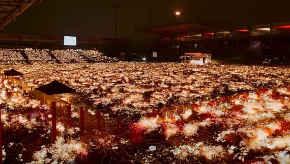 Una tradición espectacular de sus aficionados, inaugurada en 2003, es la de pasar Navidad dentro del estadio del club. El año pasado se juntaron más de 27,000 personas.