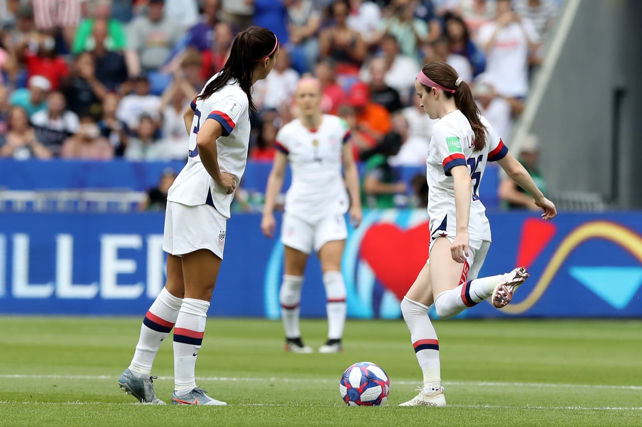 Estados Unidos se coronó campeón del Mundial de Fútbol Femenino al derrotar 2-0 a Países Bajos en la Final en Lyon, con Megan Rapinoe y Rose Lavelle como las anotadoras para el título.