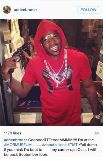 Adrien Broner subió fotos con armas falsas y después las borró