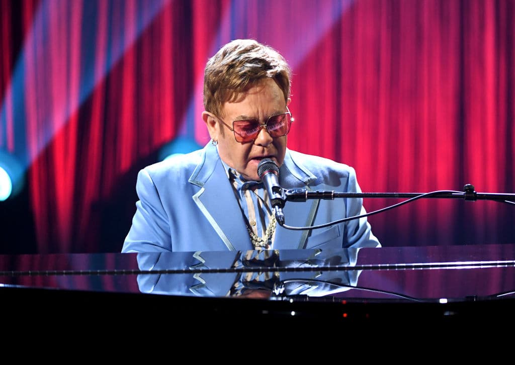 Elton John lanzará su trigésimo segundo álbum de estudio en octubre del 2022.