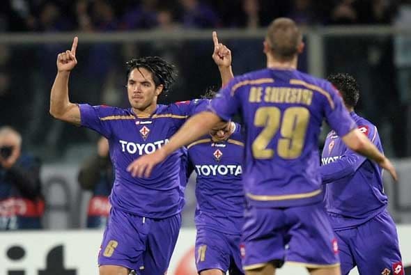 La Fiorentina le ganó 1-0 al Olimpique de Lyon, resultado que eliminó al Liverpool.