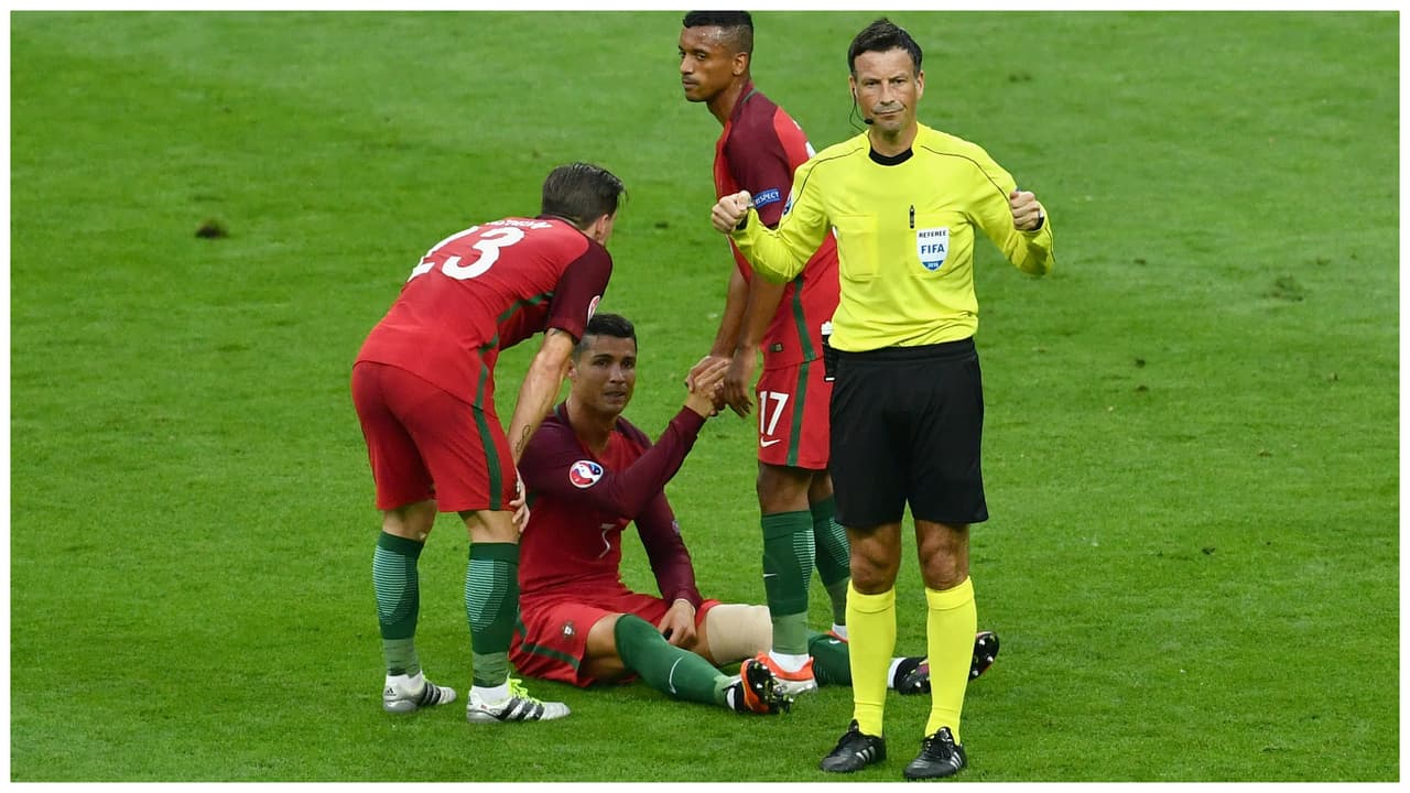 Clattenburg dirigió en el 2016 a estrellas como CR7 y Gignac.