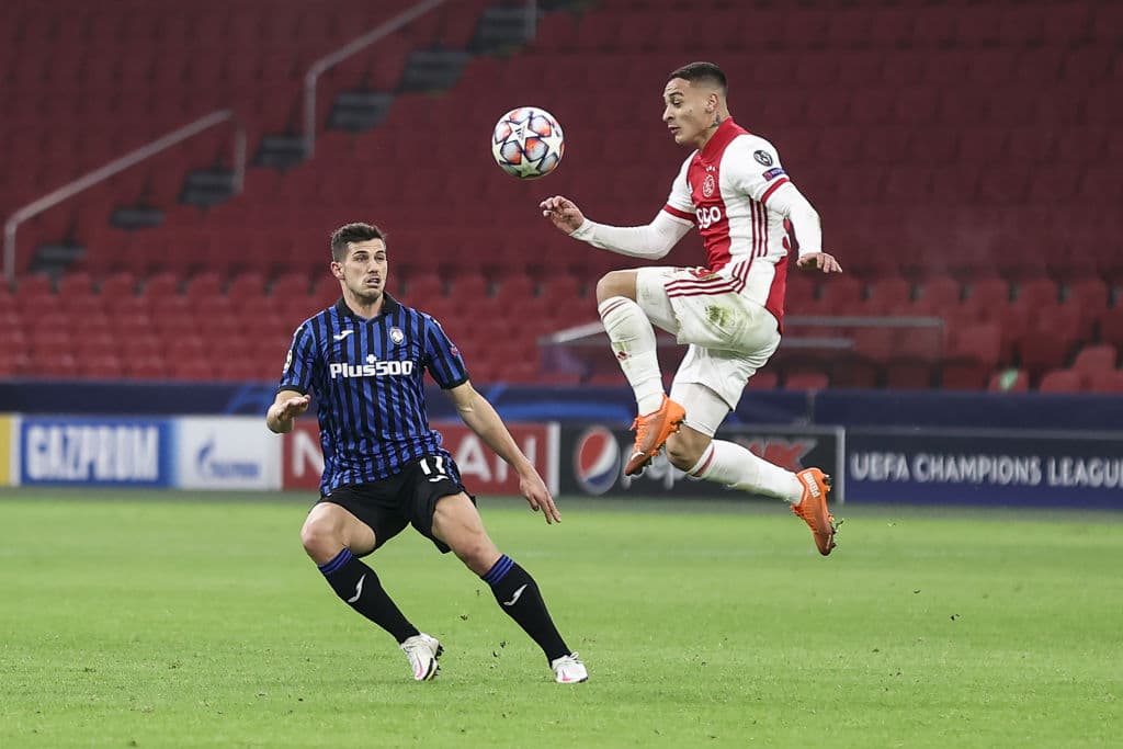 Atalanta triunfa sobre el Ajax 1-0 y consiguen su calificación a Octavos dentro de la UEFA Champions League. Muriel fue el encargado de darle el gol de la victoria al equipo de 'la dea'.