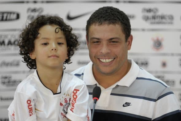 Al inicio, Ronaldo se veía sonriente y tranquilo.