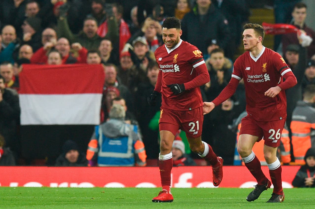 Oxlade Chamberlain marcó al minuto 9 el primer tanto del Liverpool y así llenaba de confianza al local.