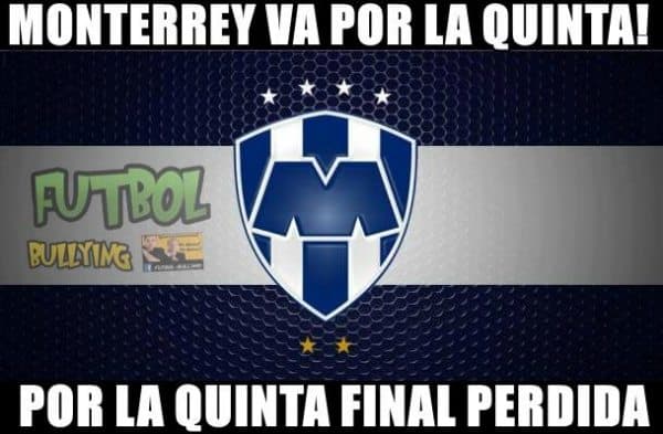 Memes de la "Cruzazuleada" de Monterrey