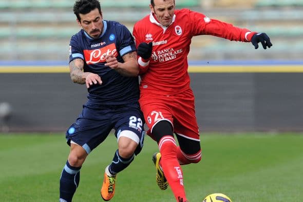 Otro duelo de suma importancia fue el Napoli ante el Bari.