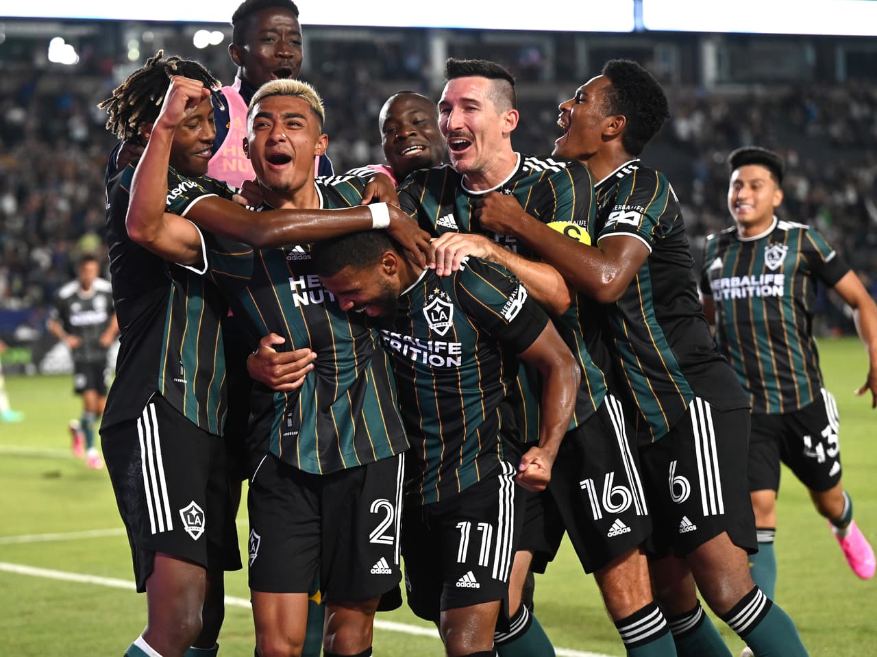 En su estadio, LA Galaxy se impuso por 4-1 a Portland Timbers.
<br>