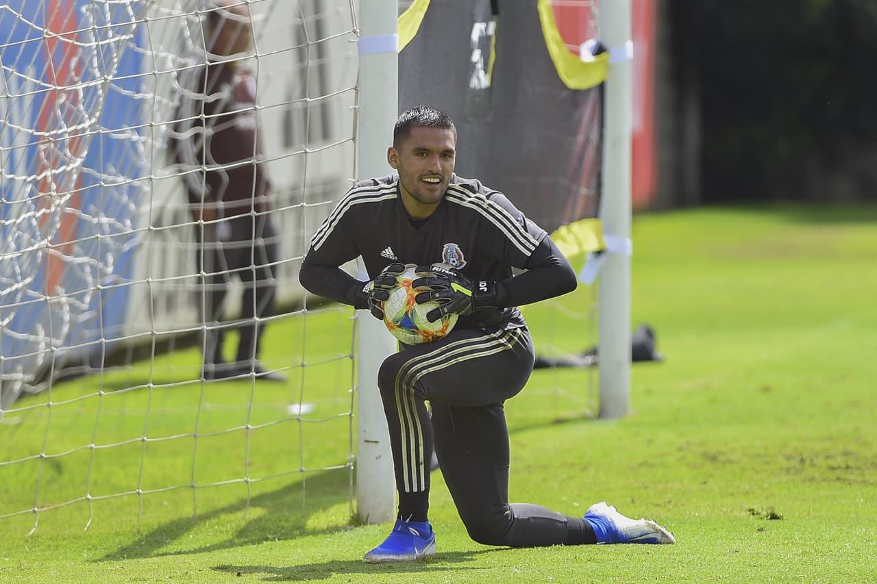 Ningún portero de la prelista estaría en condiciones d ejugar, José Hernández tendrá 24 años en el verano de 2021.