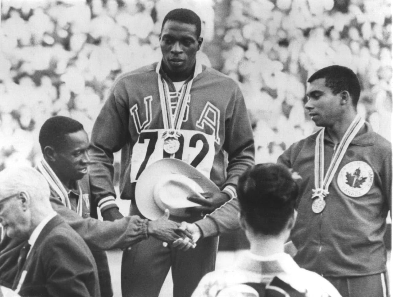 El histórico 
<b>Bob Hayes, </b>ganador de un Super Bowl con los Dallas Cowboys, no jugó siempre al fútbol americano. Sus comienzos fueron en el atletismo donde fue campeón olímpico.