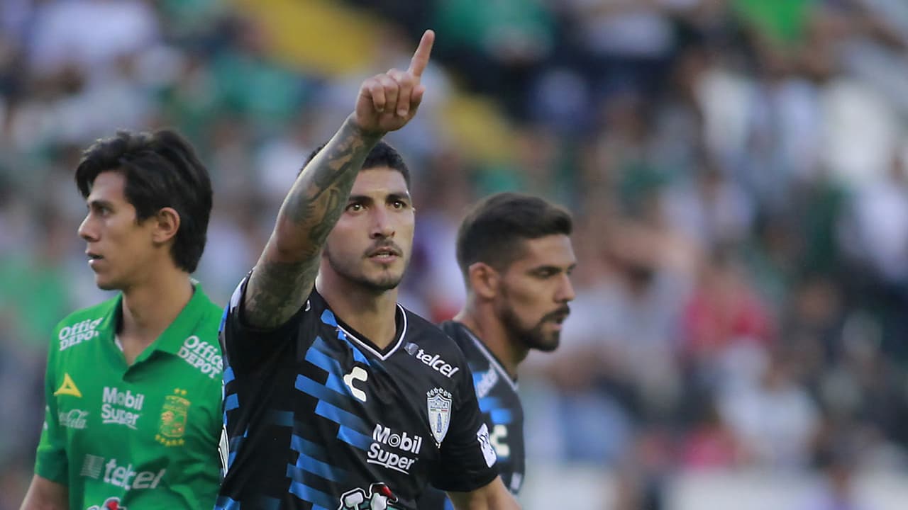 El Pachuca no asegura continuidad de Víctor Guzmán