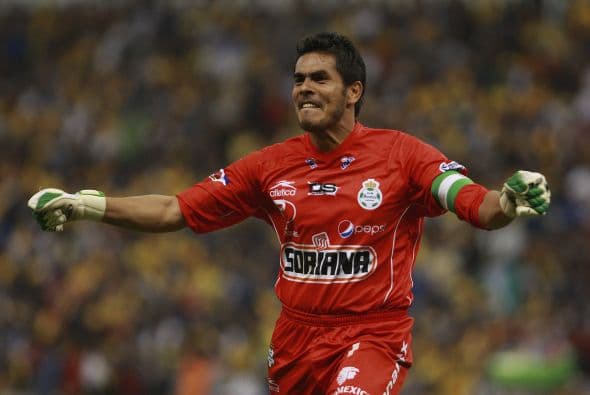 Oswaldo Sánchez es uno de los mejores arqueros que han existido en México en el tiempo reciente.