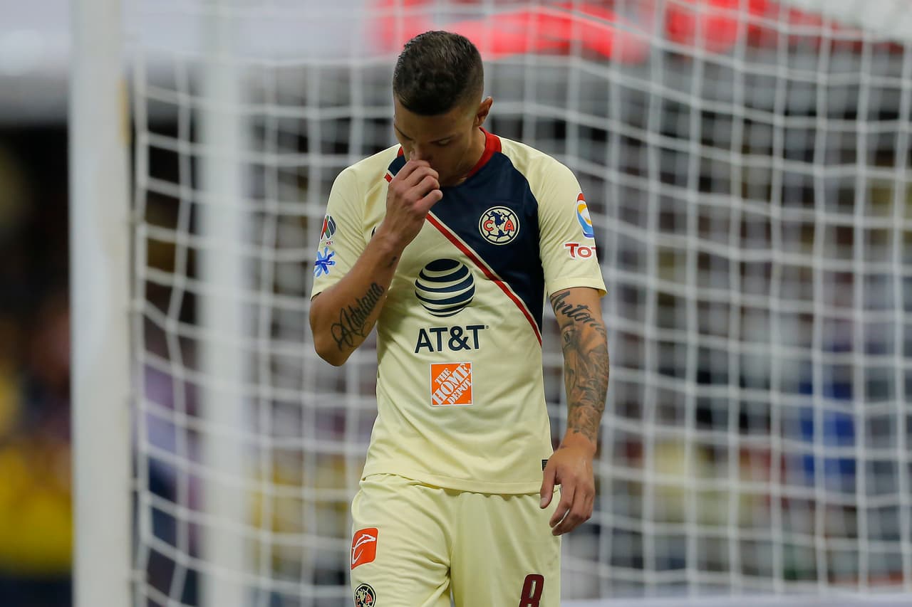 Mateus Uribe cobró su cuarto penalti con América, siendo el equipo con el que más ha pateado desde el punto blanco sin que corresponda a una definición por ese medio.