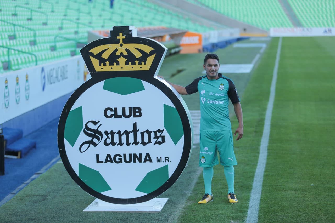 <b>José Juan Vázquez</b>: 
<i>Mejor Medio Defensivo del Año</i>. El 'Gallito' fue reconocido con el Balón de Oro al en ese rubro. Fue pieza crucial de Santos para la obtención del título de Liga del Clausura 2018.