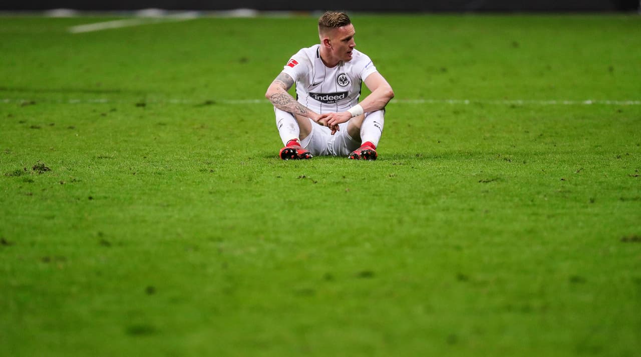 El Eintracht ajustó una nueva derrota que lo dejó ubicado en el noveno puesto con 22 puntos.