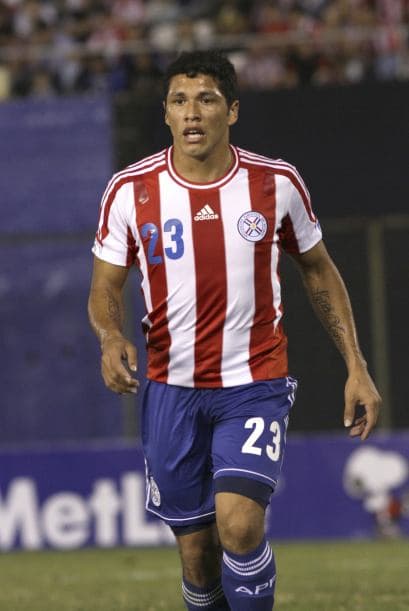El paraguayo de 23 años, Richard Ortiz, es seleccionado lateral izquierdo, se sabe que Toluca pagó por él 2.5 millones de dólares; debutó en 2008 con Sportivo Iteño en su país, en el 2009 pasó a Olimpia, de donde proviene recientemente. Se destaca su buen orden defensivo, aunado a que puede subir por la banda fácilmente.