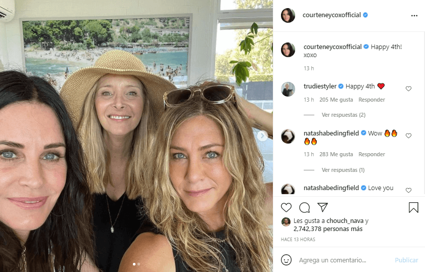 Courteney Cox, Lisa Kudrow y Jennifer Aniston se reunieron (otra vez) para celebrar con un excelente clima.