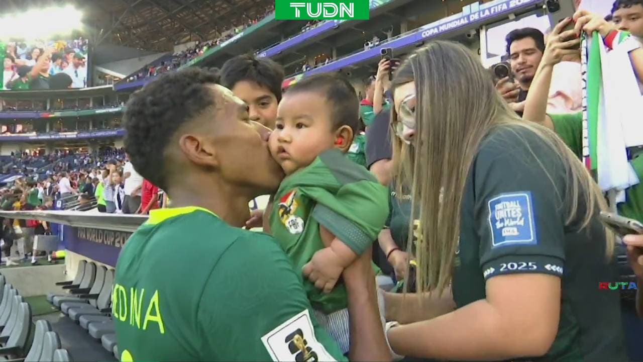 El Color del Bolivia vs. Surinam en Monterrey