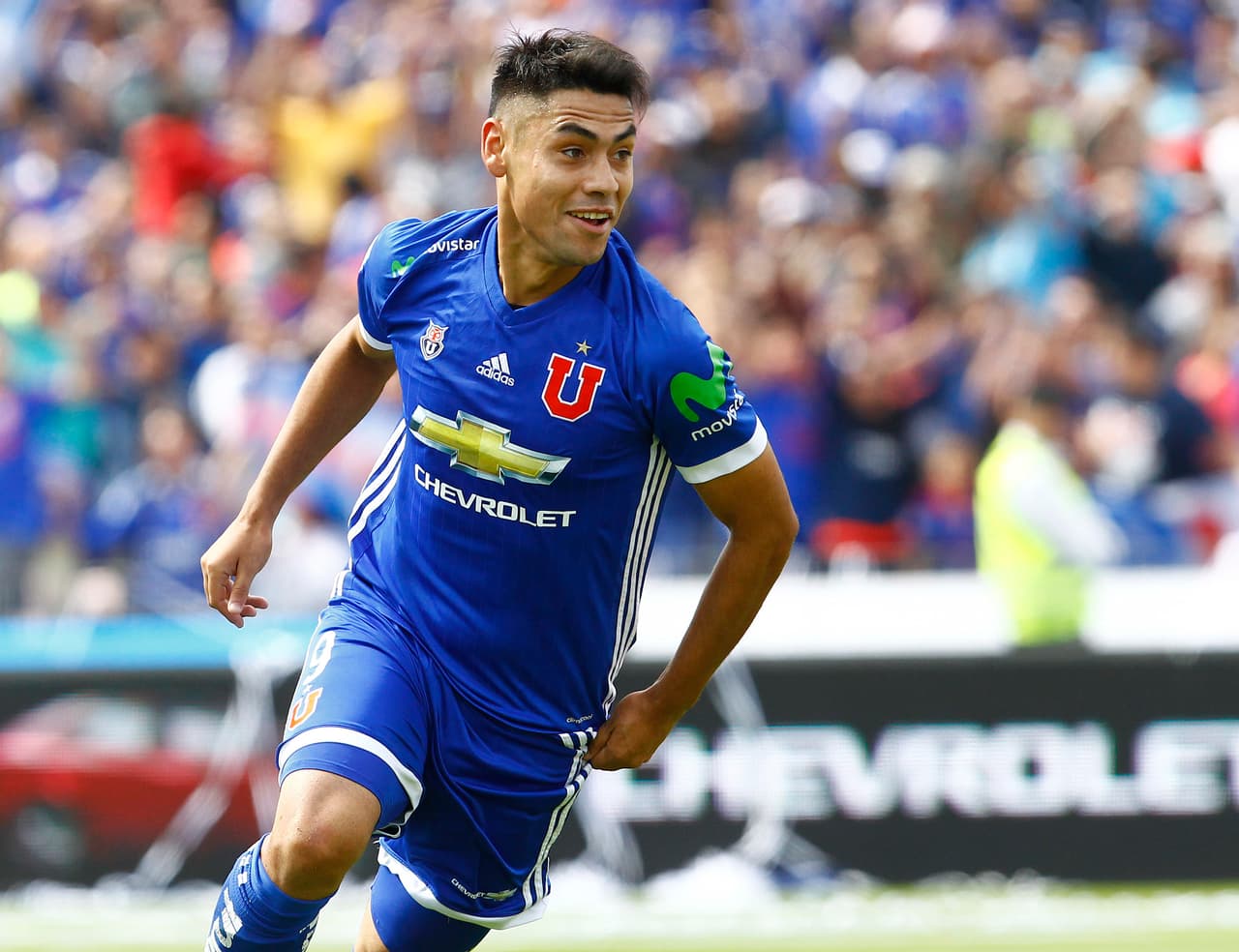 En el 2016, después de llamar la atención de grandes clubes en Chile y Sudámerica, el 'Guaje' pasó a las filas de la Universidad de Chile.