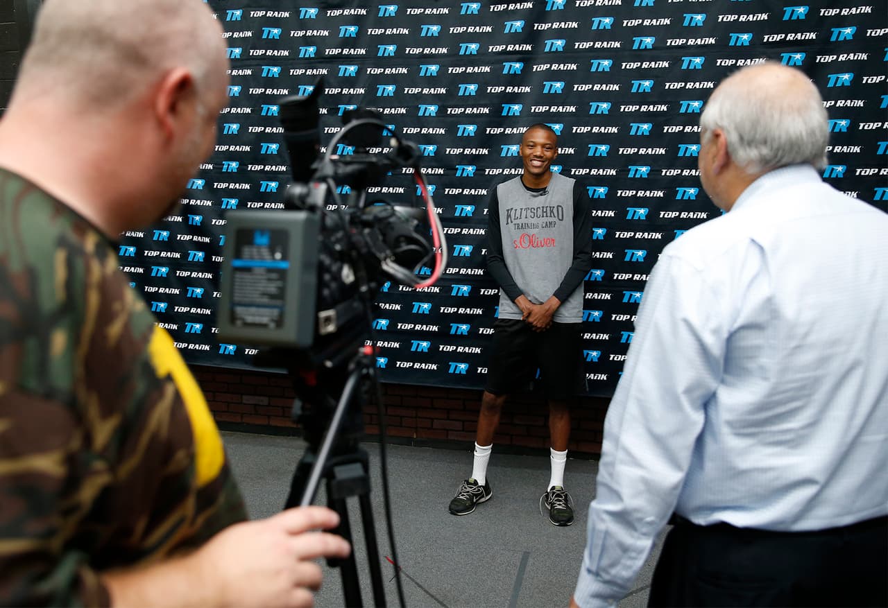 Oscar Valdez, Chria Avalos, Aaron Prior y Jesse Hart enseñaron sus armas y demostraron que están listos para sus combates del próximo 11 de septiembre.