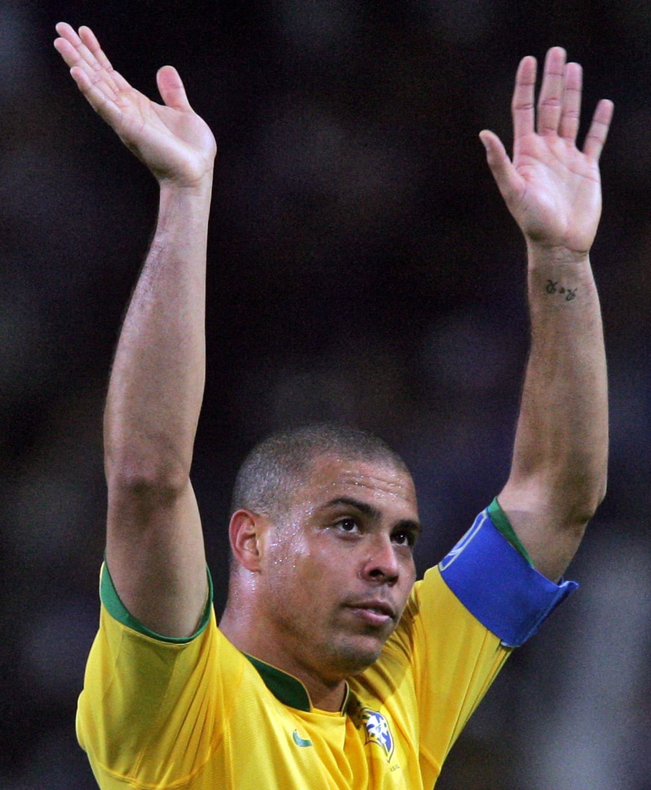Ronaldo Nazario también perdió su lugar como el máximo goleador histórico, pero en su caso de los Mundiales. Fue campeón mundial con Brasil en 1994 y 2002, donde también fue goleador, y subcampeón en 1998.