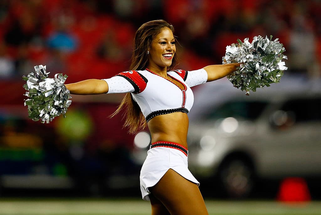 Los Atlanta Falcons tuvieron la ofensiva más explosiva de la NFL esta temporada y lucharan por un pase a la Final de división ante los Seahawks. Gran parte de su éxito se debe al apoyo incondicional que les brindaron sus bellas cheerleaders.
