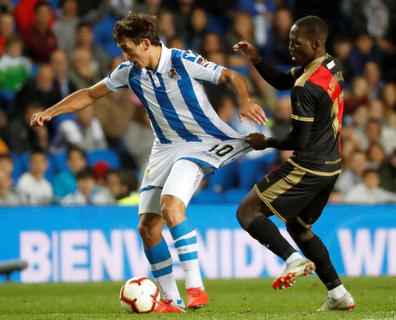 El segundo tiempo tuvo el empuje de Real Sociedad como protagonista y un partido con algo más de roces. En una de esas jugadas, fue amonestado Héctor Moreno al minuto 31 del segundo tiempo.