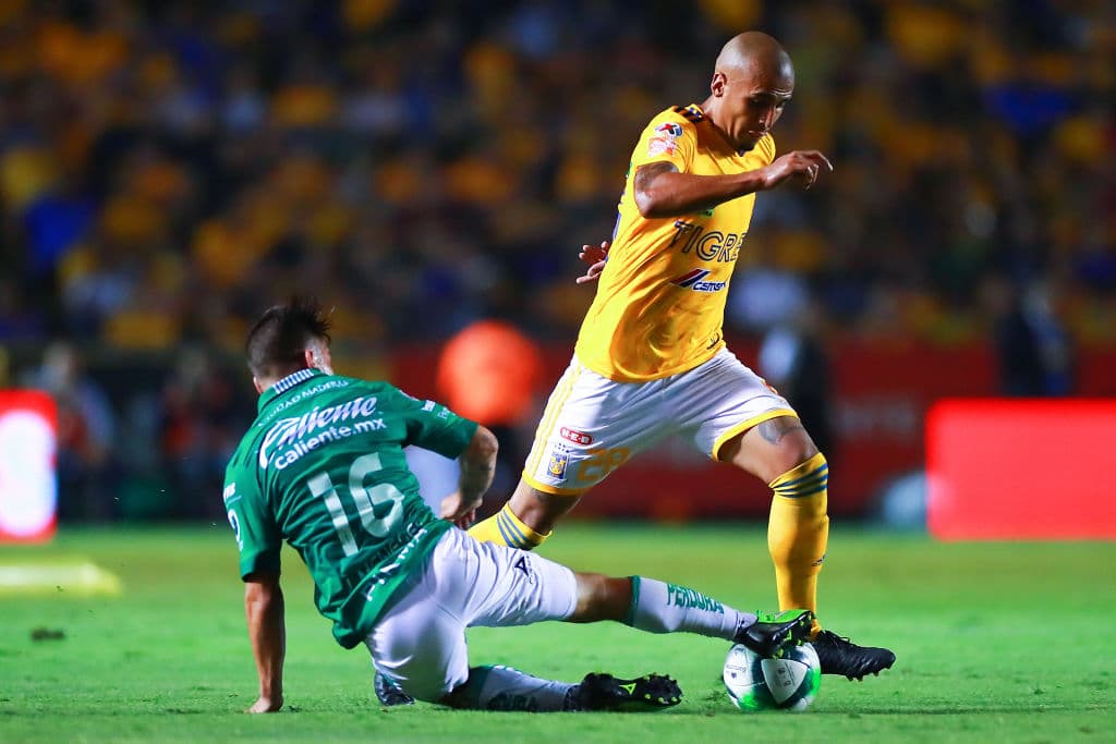 Tigres estuvo más cerca de marcar el gol en el segundo timepo pero faltó calma ante un León desquiciado, sacado de su zona de confort, aunque con varias bajas clave, hay que decirlo.