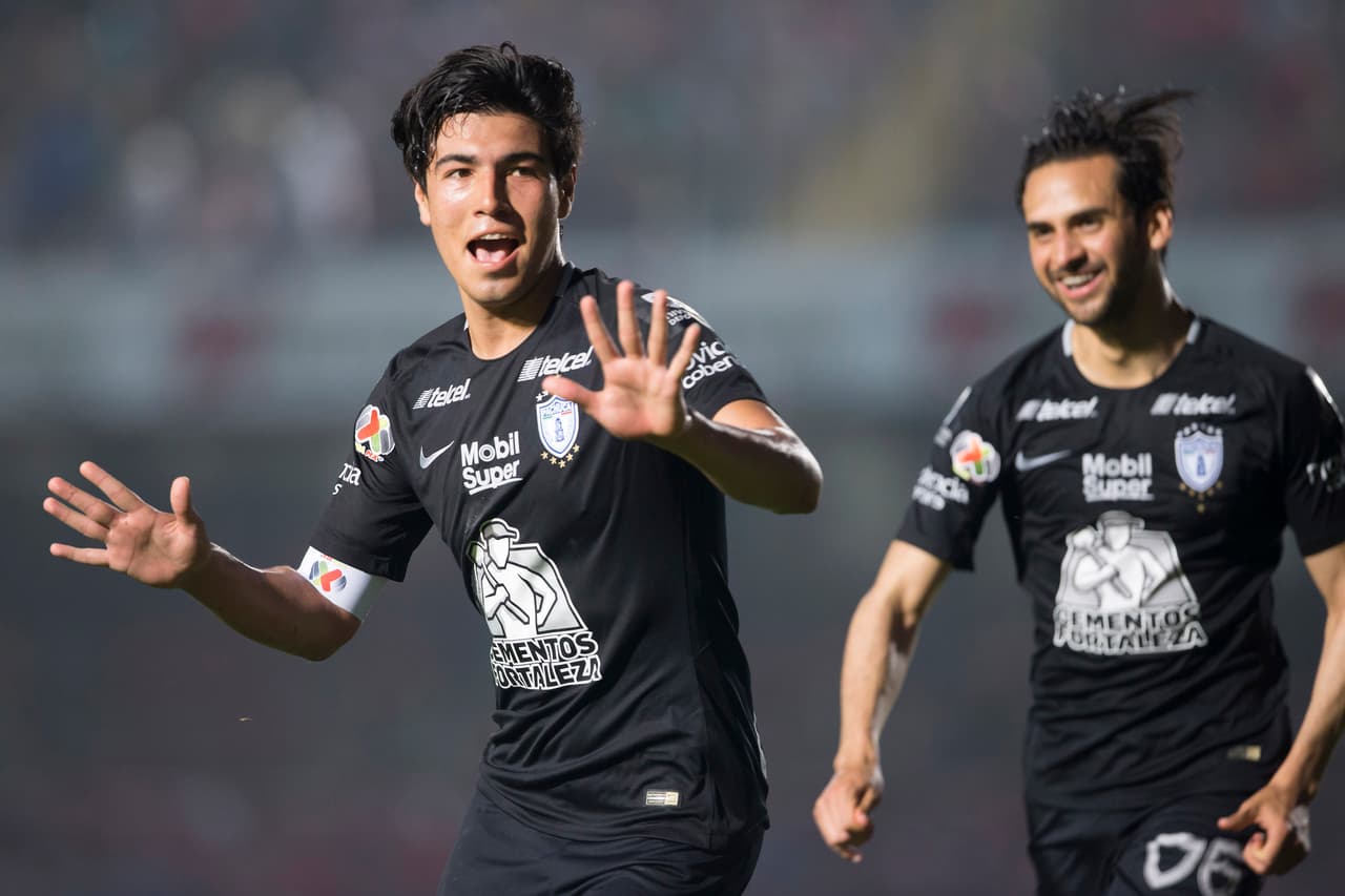 Pachuca supera a los Tiburones y arruina el Carnaval de Veracruz
