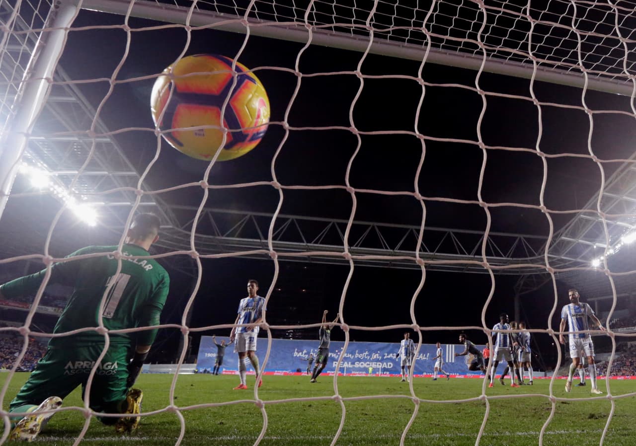 Real Sociedad se impuso 3-0 a Leganés con Héctor Moreno y Diego Reyes de suplentes, respectivamente, en la Jornada 24 de la Liga de España. Con doblete de Mikel Oyarzabal (minutos 50 y 59) y tanto de Willian José ganó el equipo vasco, que quedó de séptimo con 34 puntos.