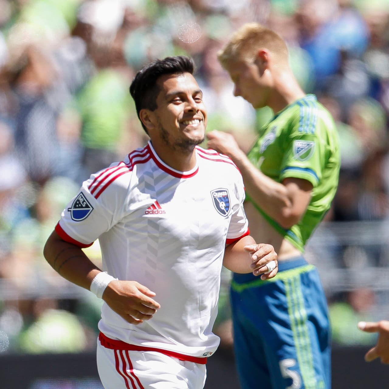 MATÍAS PÉREZ GARCÍA (MED) | El argentino de San Jose Earthquakes anotó un golazo y puso una asistencia en la victoria como visitante por 2-0 ante Seattlw Sounders.