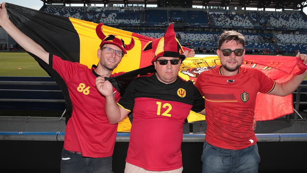 En Reggio nell'Emilia, Italia, los fanáticos belgas y españoles se pusieron cita para disfrutar de la segunda jornada de la Euro Sub-21.