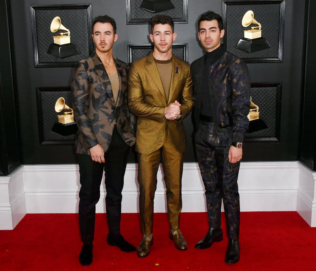 Jonas Brothers – Los tres hermanos Jonas pasaron de ser una banda local de New Jersey a convertirse en las figuras juveniles más cotizadas.