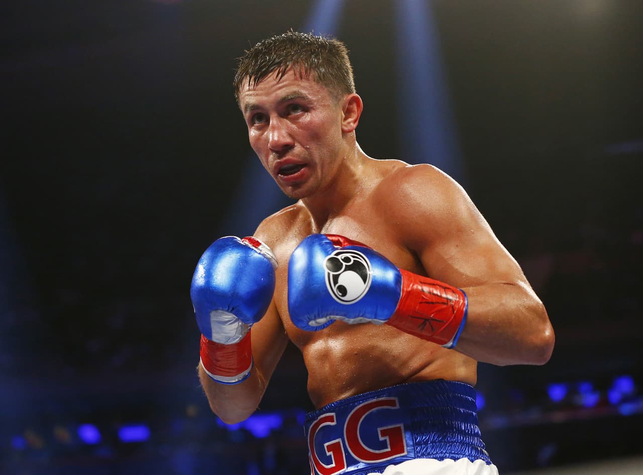 Gennady Golovkin es campeón mundial mediano AMB, FIB e interino CMB. Defendió la corona AMB y CBM en tres ocasiones; contra Martin Murray, ganó por nocaut, contra Willie Monroe Jr., venció por TKO en seis vueltas y contra David Lemieux, a quien le arrebató el título de la FIB, el canadiense cayó por nocaut técnica en ocho episodios.