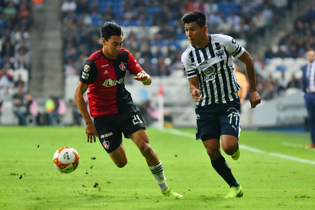 <b>Jesús Gallardo</b>. Un lateral de ida y vuelta que masticó 1201 minutos a lo largo de 17 cotejos esta temporada. Anotó tres goles y apenas recibió un cartón amarillo, balance que lo hace extraordinario.